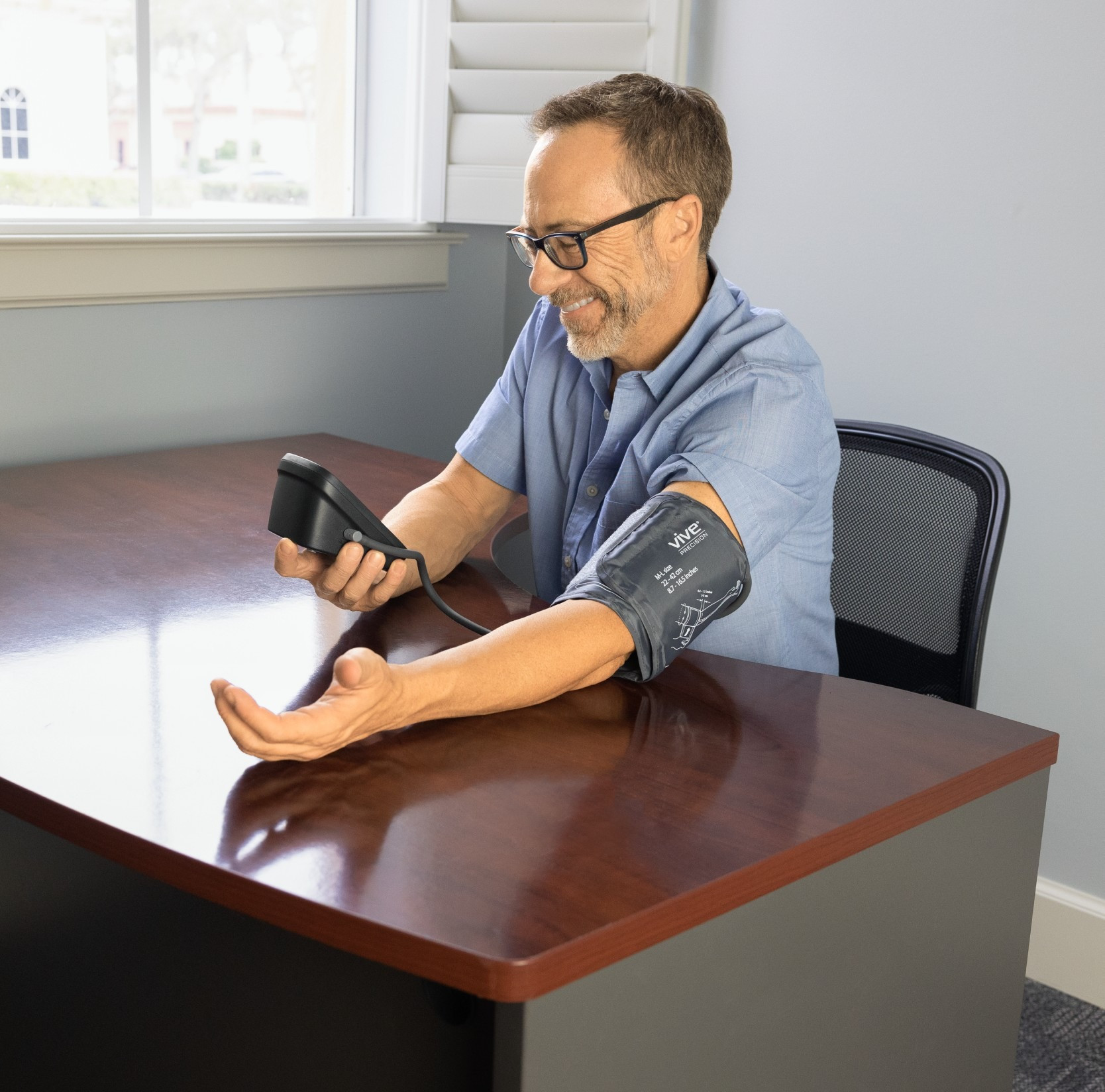 Blood Pressure Monitor (Model A) photo 3